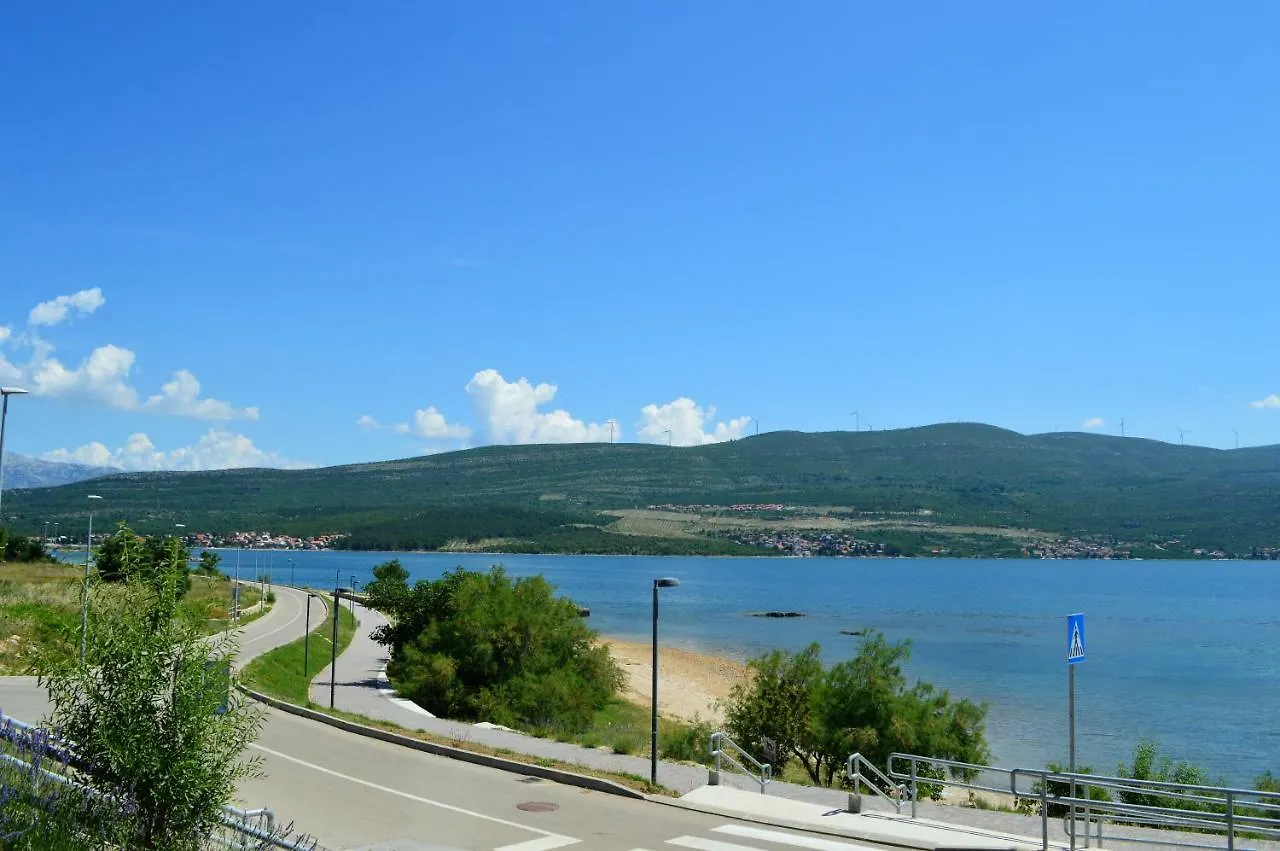 Apartman Lucija Pridraga 0*,